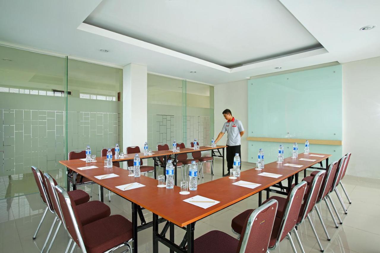 Amaris Hotel Bekasi Barat Zewnętrze zdjęcie