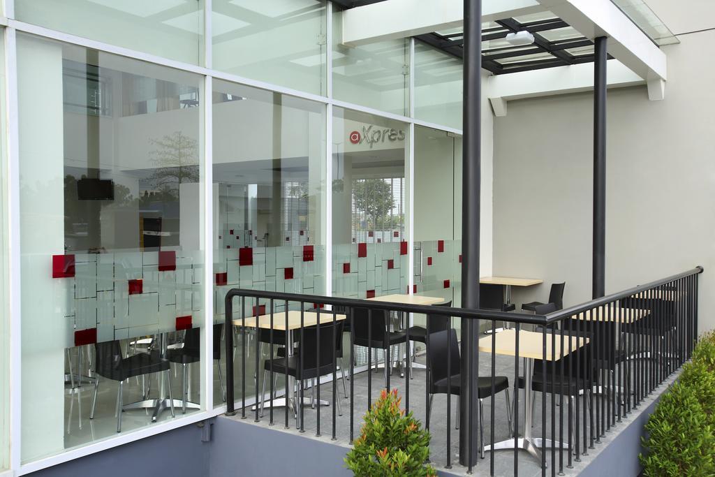 Amaris Hotel Bekasi Barat Zewnętrze zdjęcie