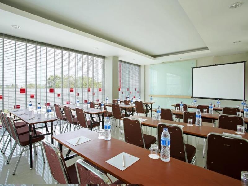 Amaris Hotel Bekasi Barat Zewnętrze zdjęcie