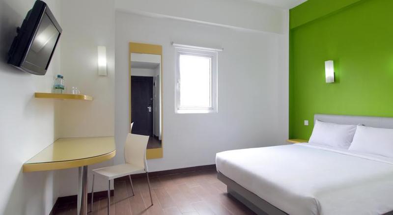 Amaris Hotel Bekasi Barat Zewnętrze zdjęcie