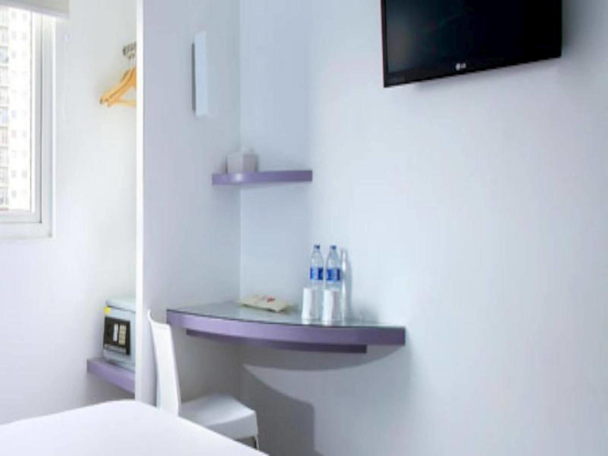 Amaris Hotel Bekasi Barat Zewnętrze zdjęcie